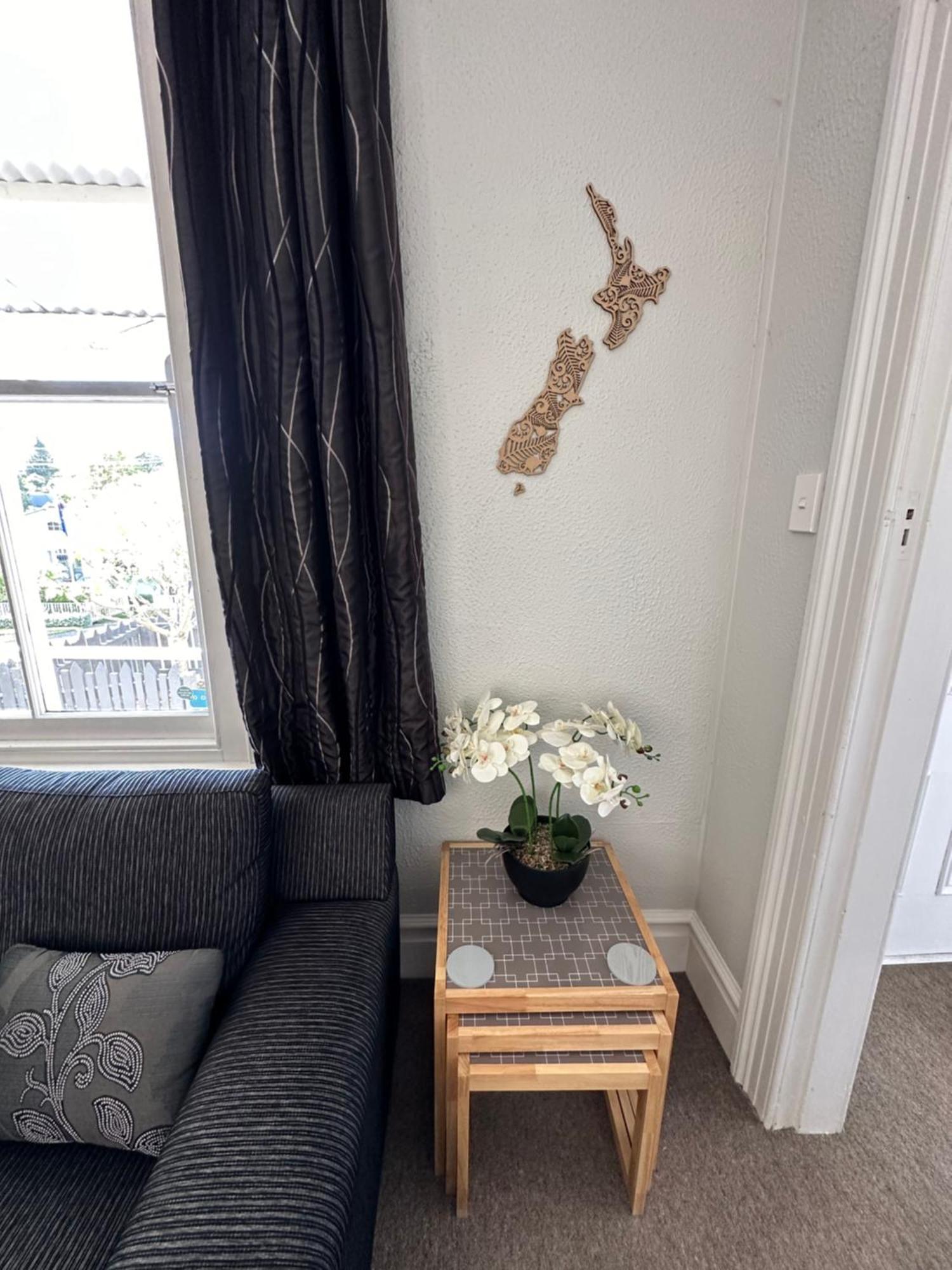 Renwick In The City Nelson, 10Min Walk To City Centre, Full Kitchen, Fast Fibre Wifi, Drive 13Min To Airport, 5Min To Hospital, Quiet Street, Dog Friendly Eksteriør billede